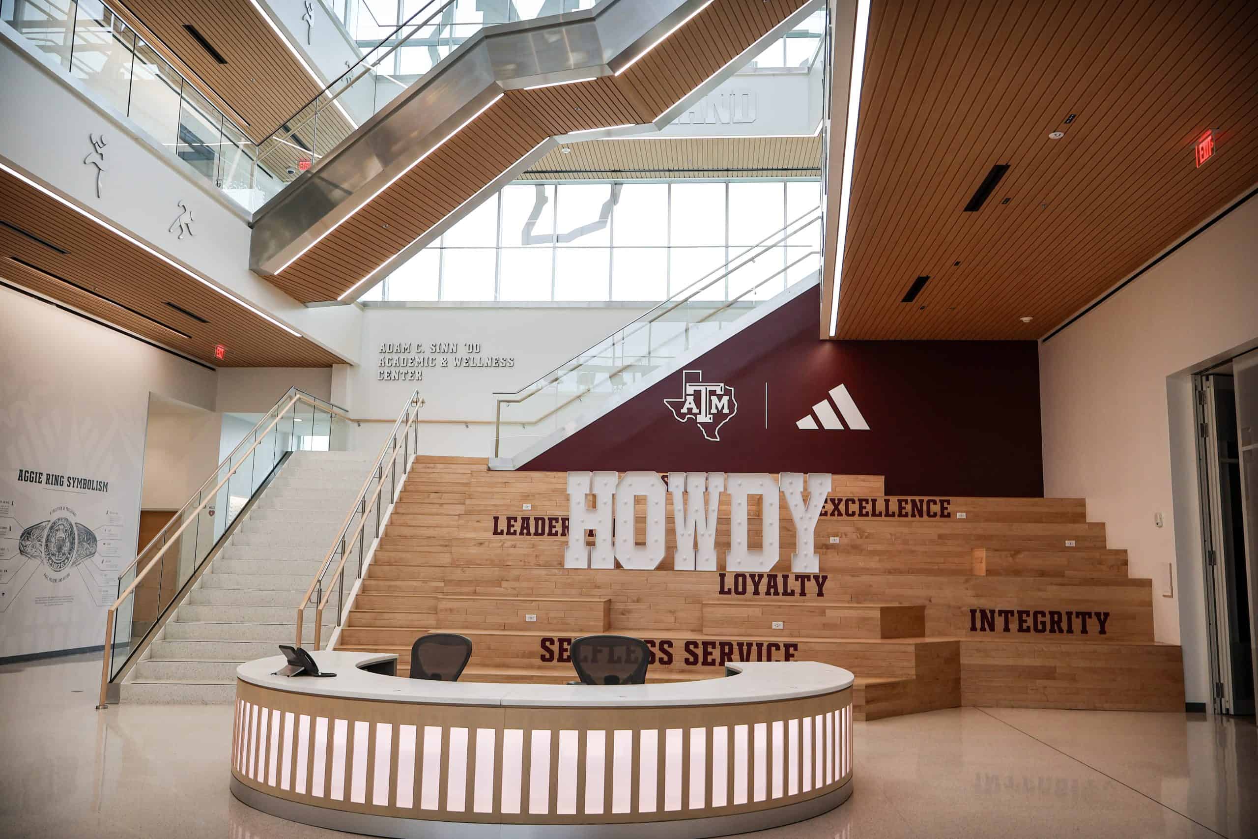 Lighting Fixture Installation Hover